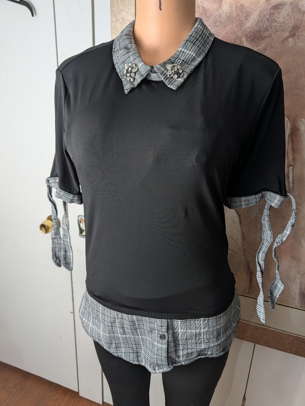 Misia Women layered look Black White Plaid top w/rhinestones Size S(Tags Remove)